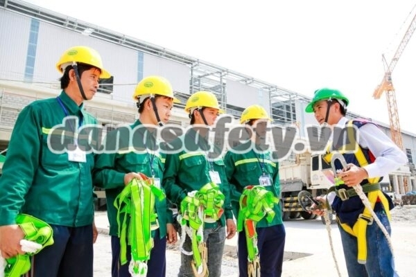 Quần áo bảo hộ lao động tại Đà Nẵng