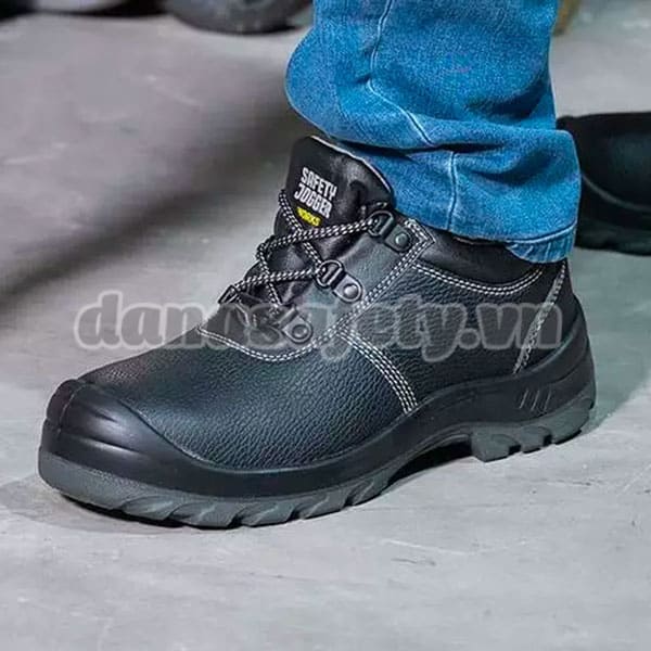 Phân biệt Jogger thật giả bằng chất liệu và đường may Phân biệt Jogger thật giả bằng chất liệu và đường may